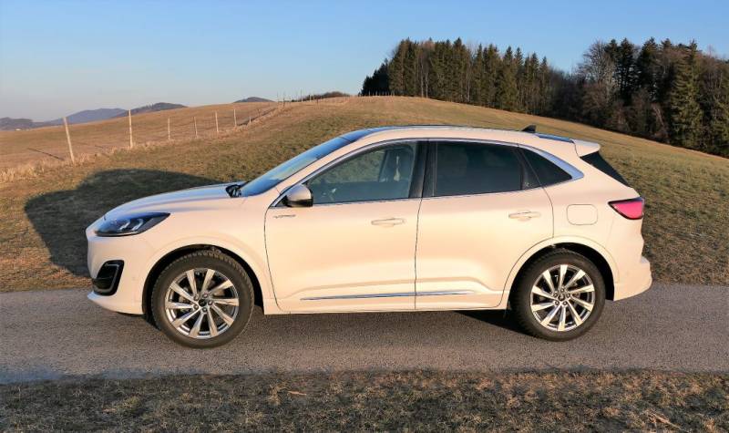 Der Ford Kuga 2,5 Duratec Vignale FHEV (190 PS) Automatik im Guten Tag Österreich Autotest (Bildquelle: Thomas Resch)