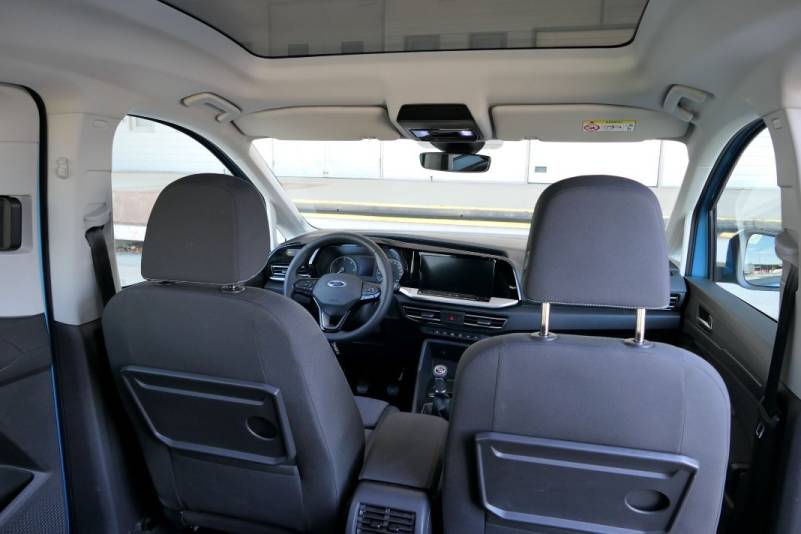 Der Ford Tourneo Connect 2,0 EcoBlue in der Ausstattungslinie Active samt Allradantrieb und 6-Gang Schaltgetriebe im Guten Tag Österreich Autotest (Bildquelle: Thomas Resch)