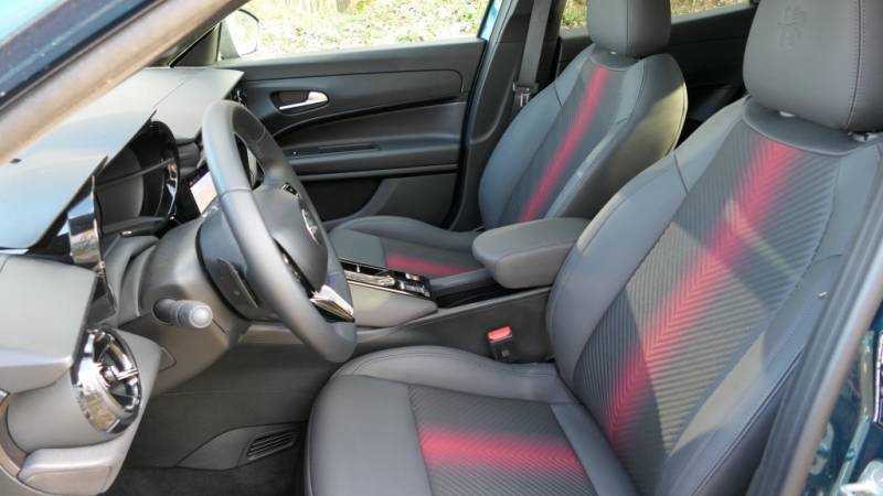 Der Alfa Romeo Junior Ibrida Speciale im Guten Tag Österreich Autotest (Foto: Thomas Resch)