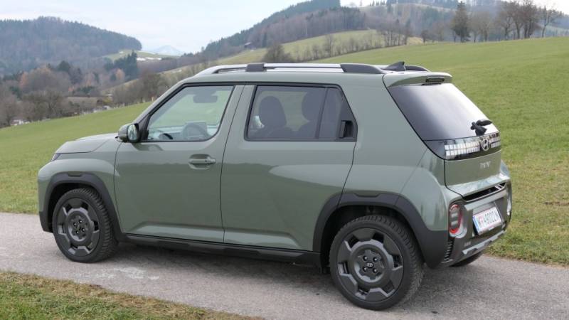 Kompakt, elektrisch und mit einem Hauch Abenteuer – Der Hyundai INSTER Cross Line 49 kWh im Guten Tag Österreich Autotest (Foto: Thomas Resch)