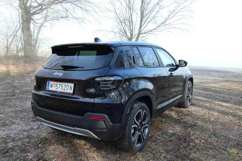 Der Jeep Avenger Elektro in der Ausstattungsvariante Summit im Guten Tag Österreich Autotest (Bildquelle: Thomas Resch)