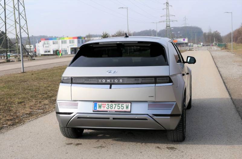 Der Hyundai IONIQ 5 Top Line 72,6 kW 4WD im Guten Tag Österreich Autotest (Bildquelle: Thomas Resch)