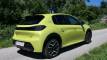 Sportlich, wendig, elektrisch – der Peugeot e-208 GT bringt französisches Design und Fahrfreude in die Kompaktklasse (Foto: Thomas Resch)