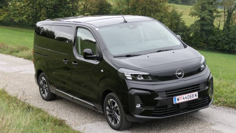 Viel Platz, kräftiger Antrieb und hoher Reisekomfort: Der Opel Zafira GS 2,0 Diesel mit 180 PS im Guten Tag Österreich Autotest (Foto Thomas Resch)