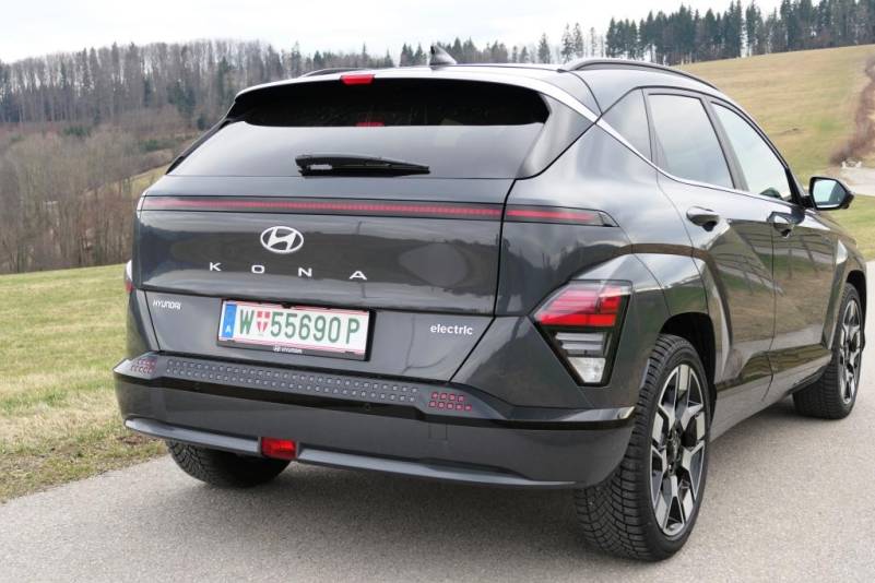 Der Hyundai Kona Elektro in der Ausstattungsvariante Prestige Line im Guten Tag Österreich Autotest <small>(Bildquelle: Thomas Resch)</small>