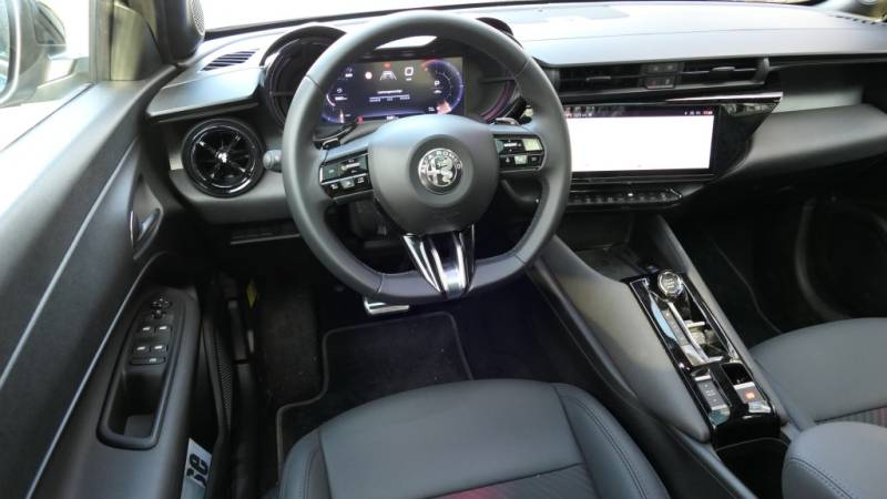 Der Alfa Romeo Junior Ibrida Speciale im Guten Tag Österreich Autotest (Foto: Thomas Resch)