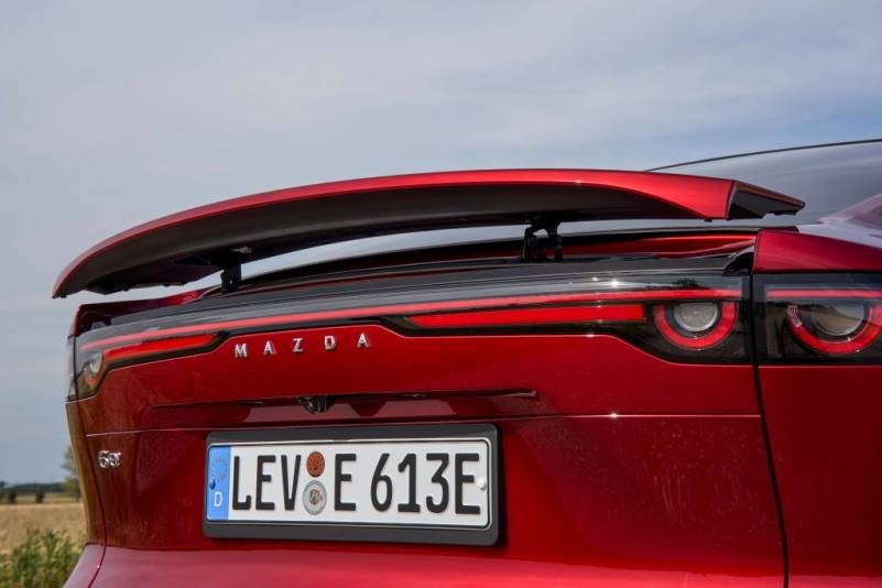 Eleganz trifft Elektromobilität – der Mazda 6e Takumi Plus im Guten Tag Österreich Autotest (Foto: Mazda)